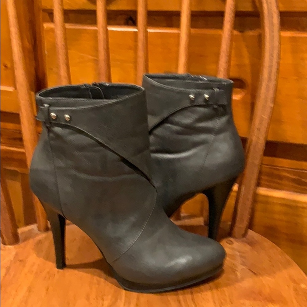 Gorgeous Women’s Boots